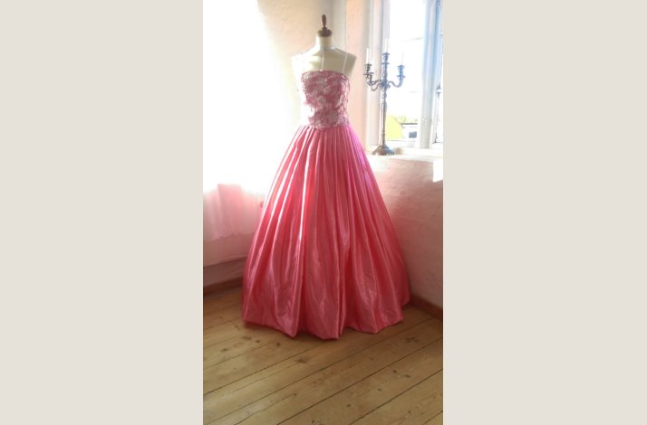 Pink kjole